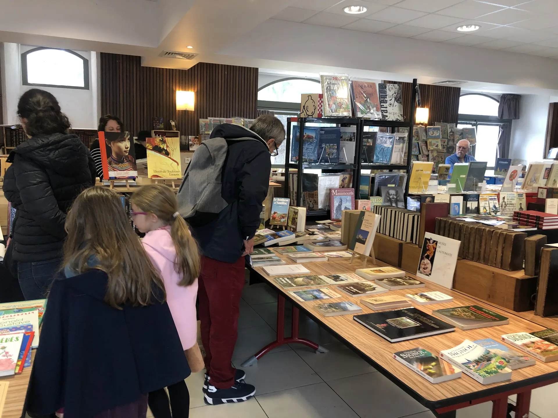 040524 -Journées des bouquinistes - Caroline Lasfargues et Marie Gana