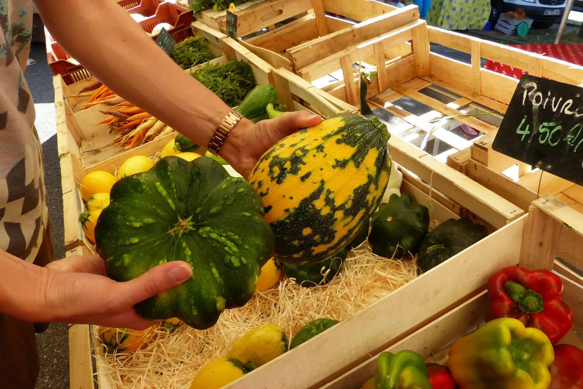 180821_Stand Les paysbio au marché de Puy-l Evêque ©L. Tournier - Office de Tourisme Cahors - Vallée du Lot (8)
