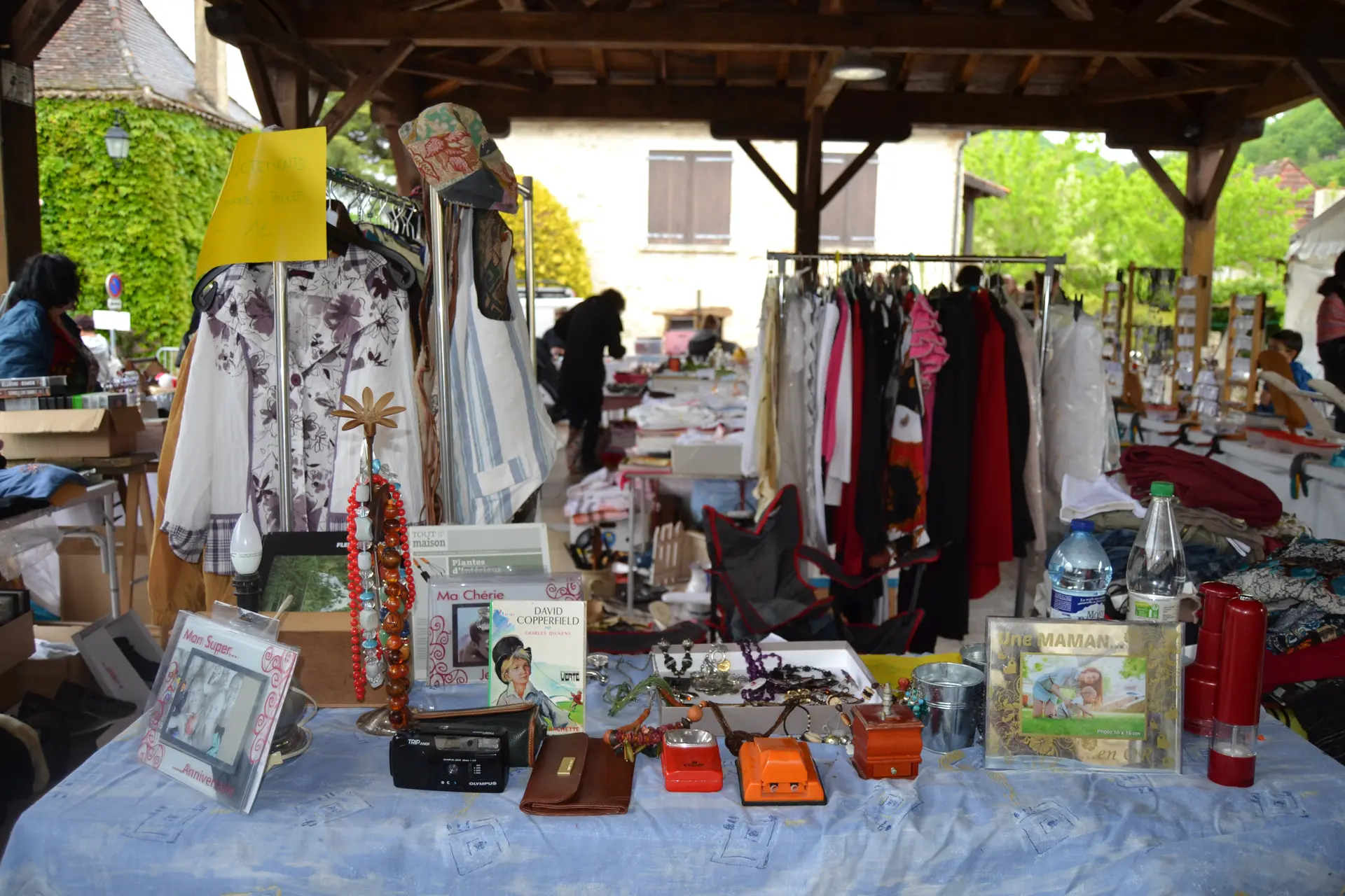 190508_Vide grenier à Castelfranc