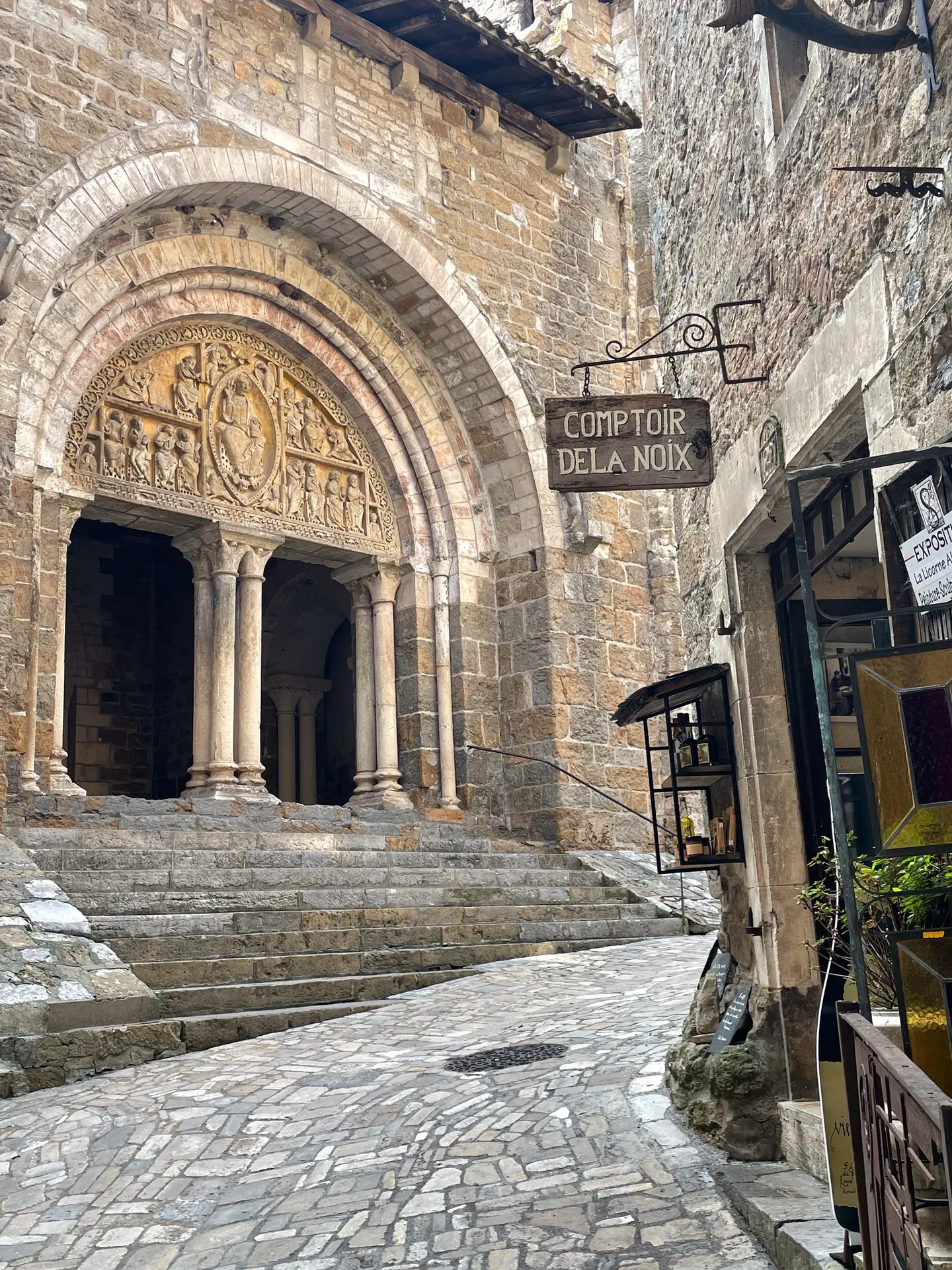 Tympan de l'église Saint-Pierre de Carennac