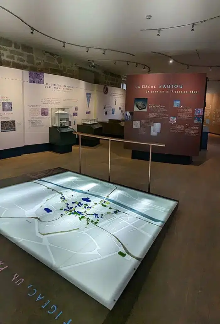 Découvrez l'espace patrimoine de Figeac !