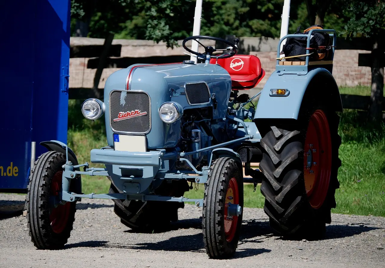 tractor-6597856_1280
