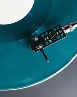 turntable-2593014_1920