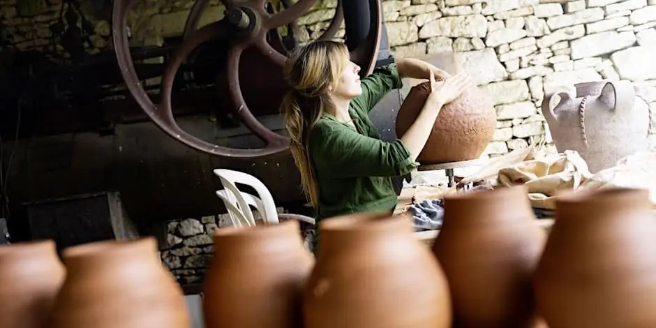 ATELIER POTERIE ET MODELAGE