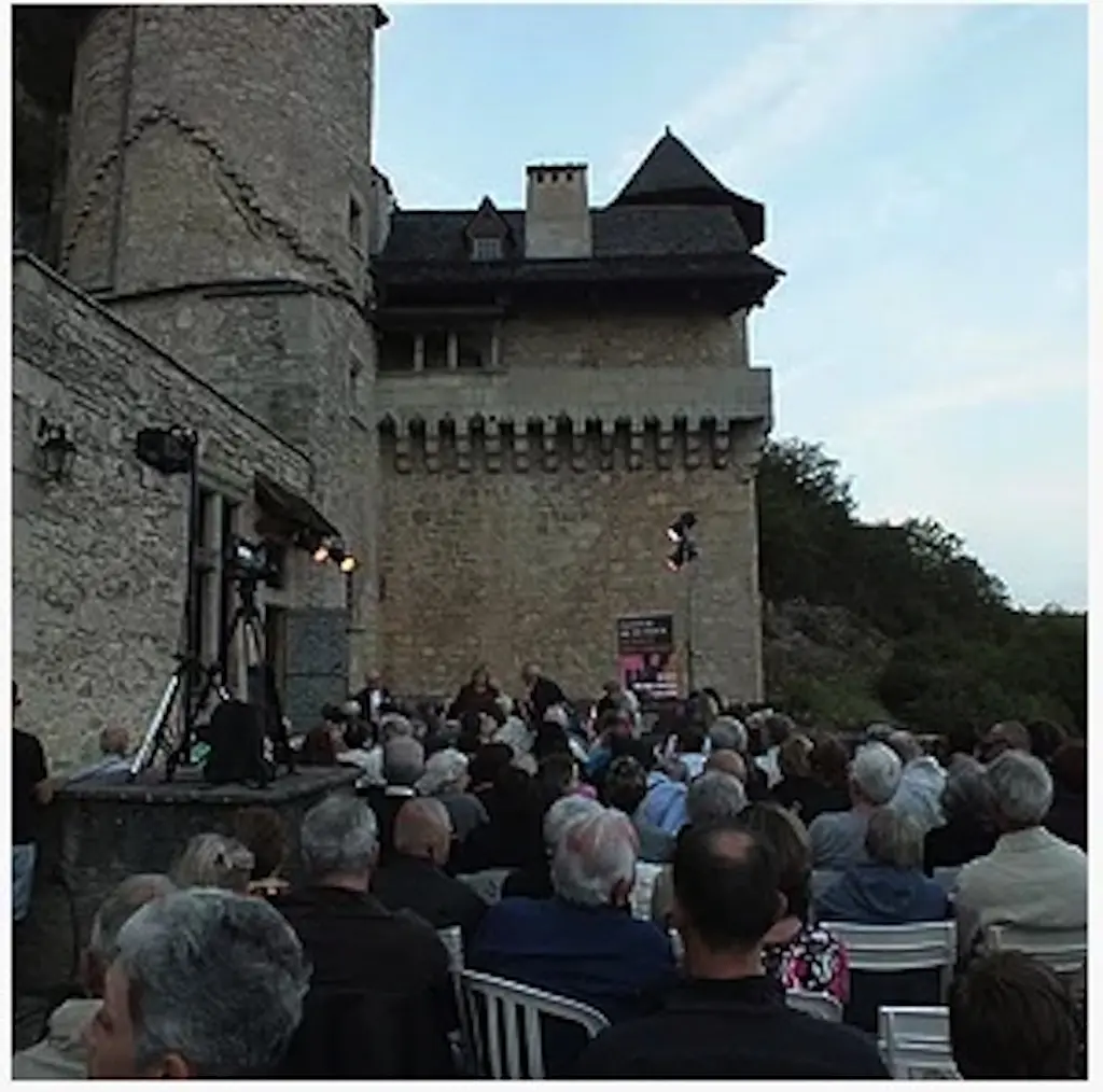 Autour des Cordes Larroque Toirac