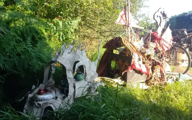 Le branquignole circus sur le chemin d'absurdistan
