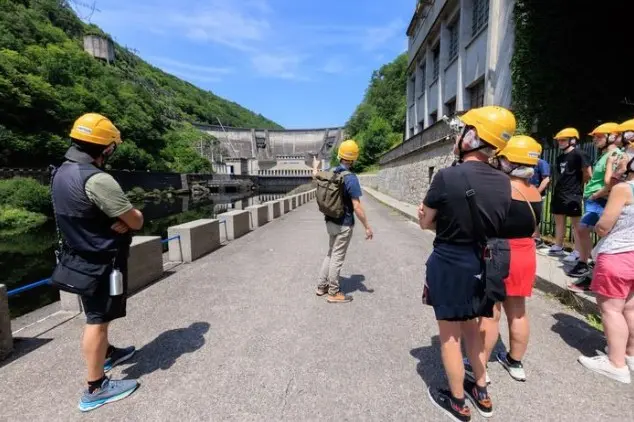 Visite guidée au barrage de Chastang !