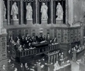 Le Président Gaston Monnerville prononçant son discours du 9 octobre 1962