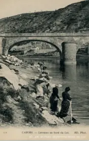 Cahors, laveuses au bord du Lot
