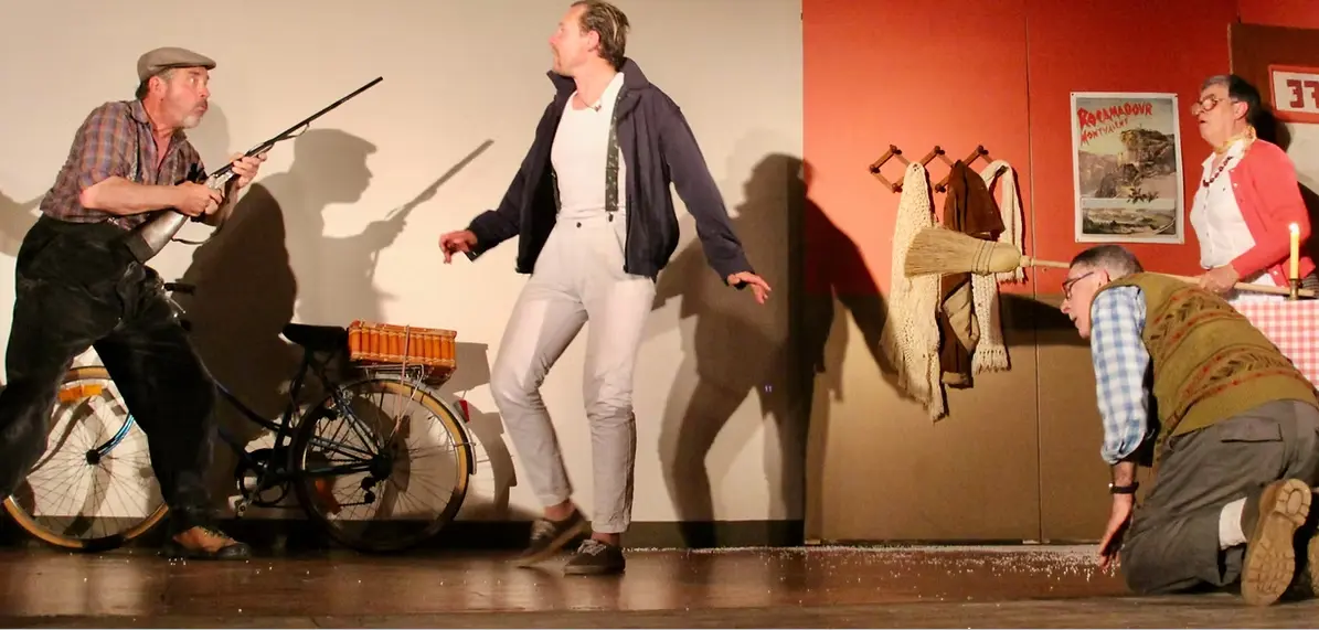 Ca ne tient qu'à un fil