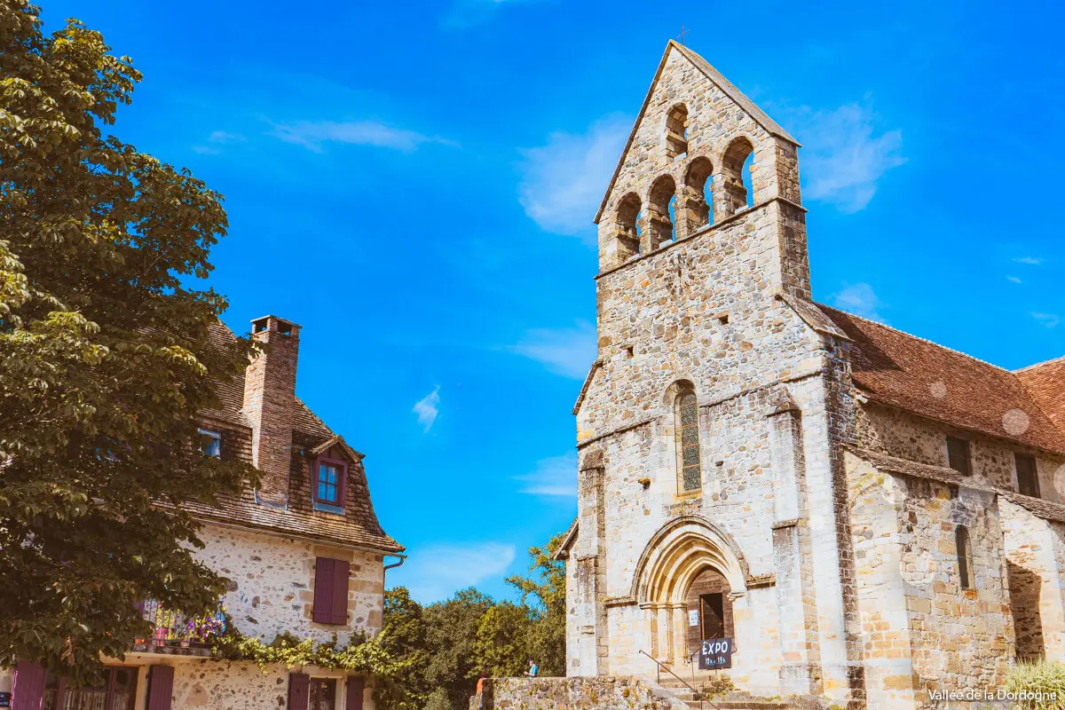 Chapelle_des_Penitents_a_Beaulieu-sur-Dordogne-Kodebar-5078-1200px