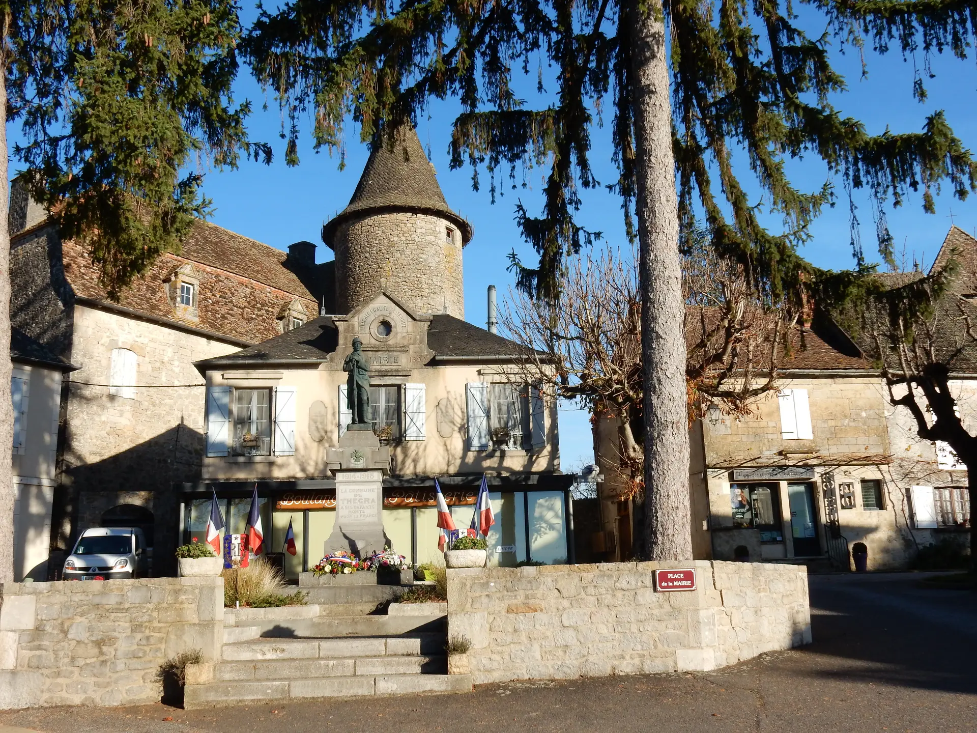Bourg de Thégra