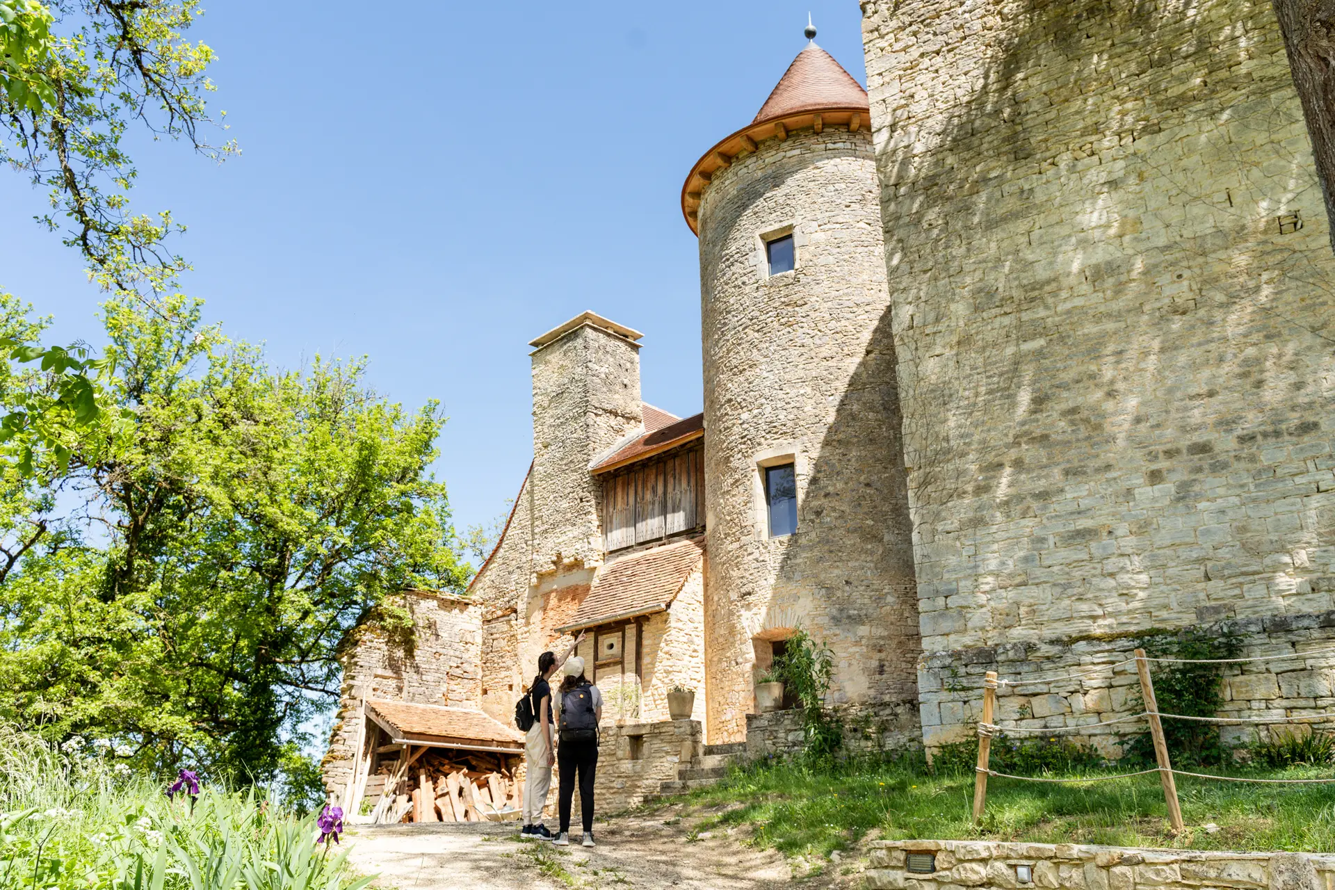Façade du château de Peyrilles