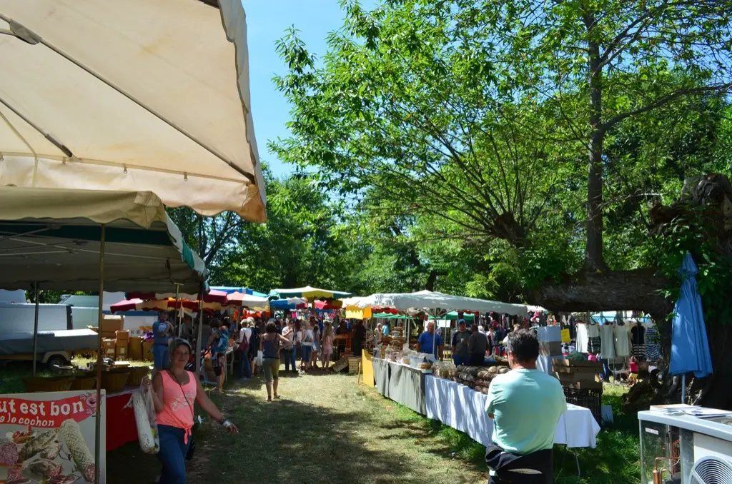 Foire de Caminel - les allées