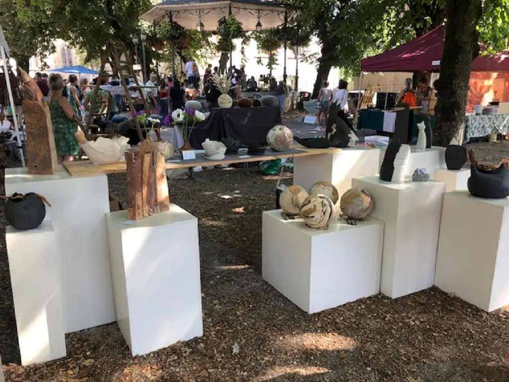marché d’art et d'artisanat d’art à Figeac 3
