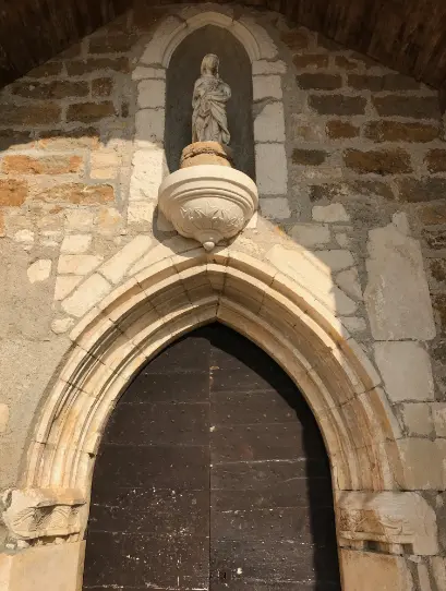 L'église Saint-Martial de Beyssac, aux Quatre-Routes-du-Lot