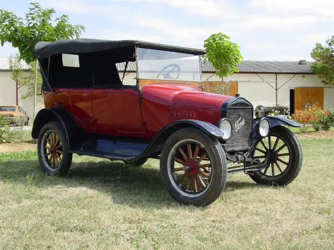 Musée Agricole et automobile de Salviac2