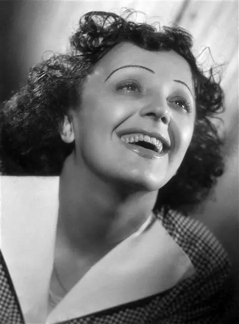 Piaf_Harcourt_1946_2
