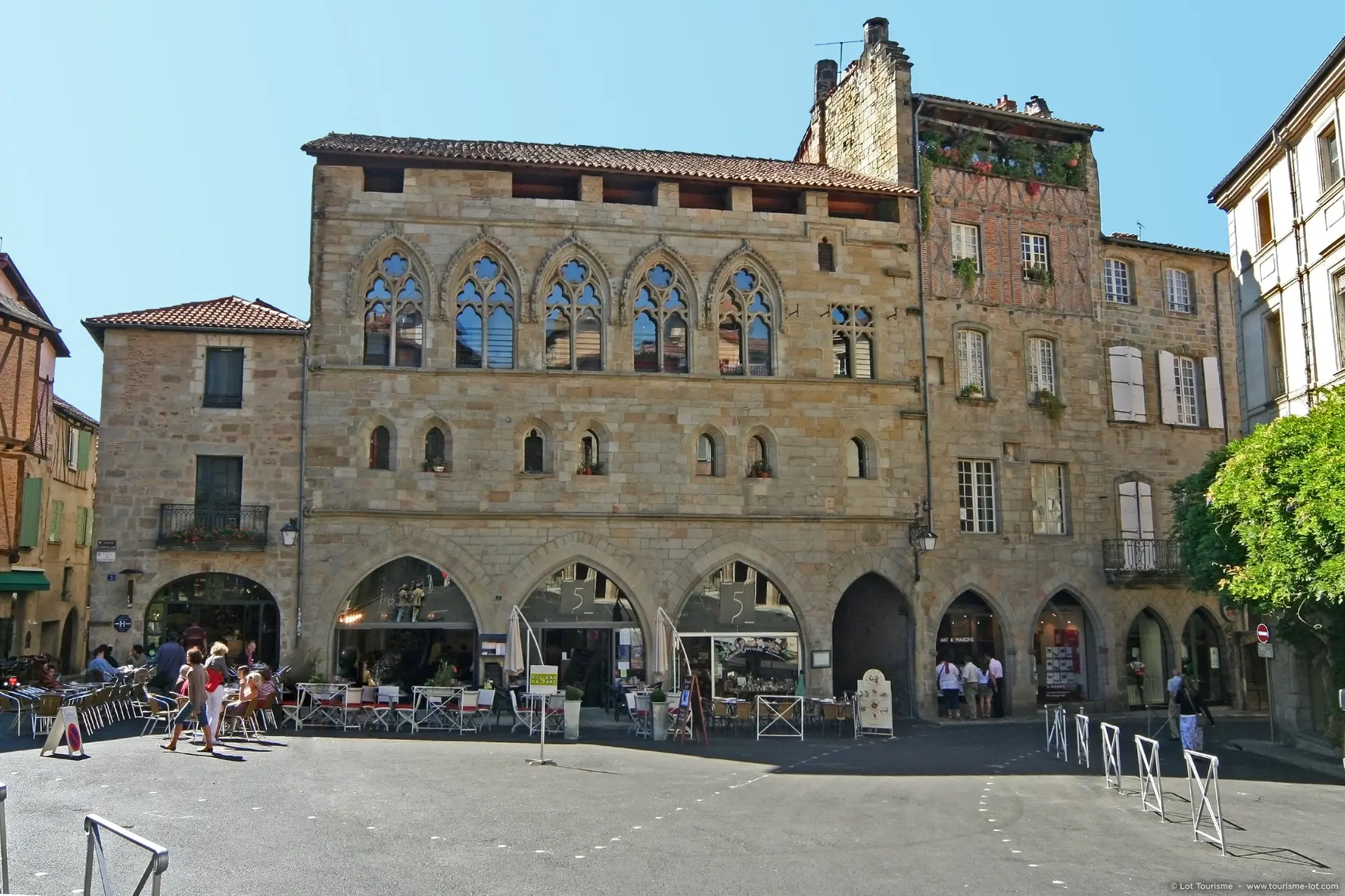 Figeac - Place Champollion