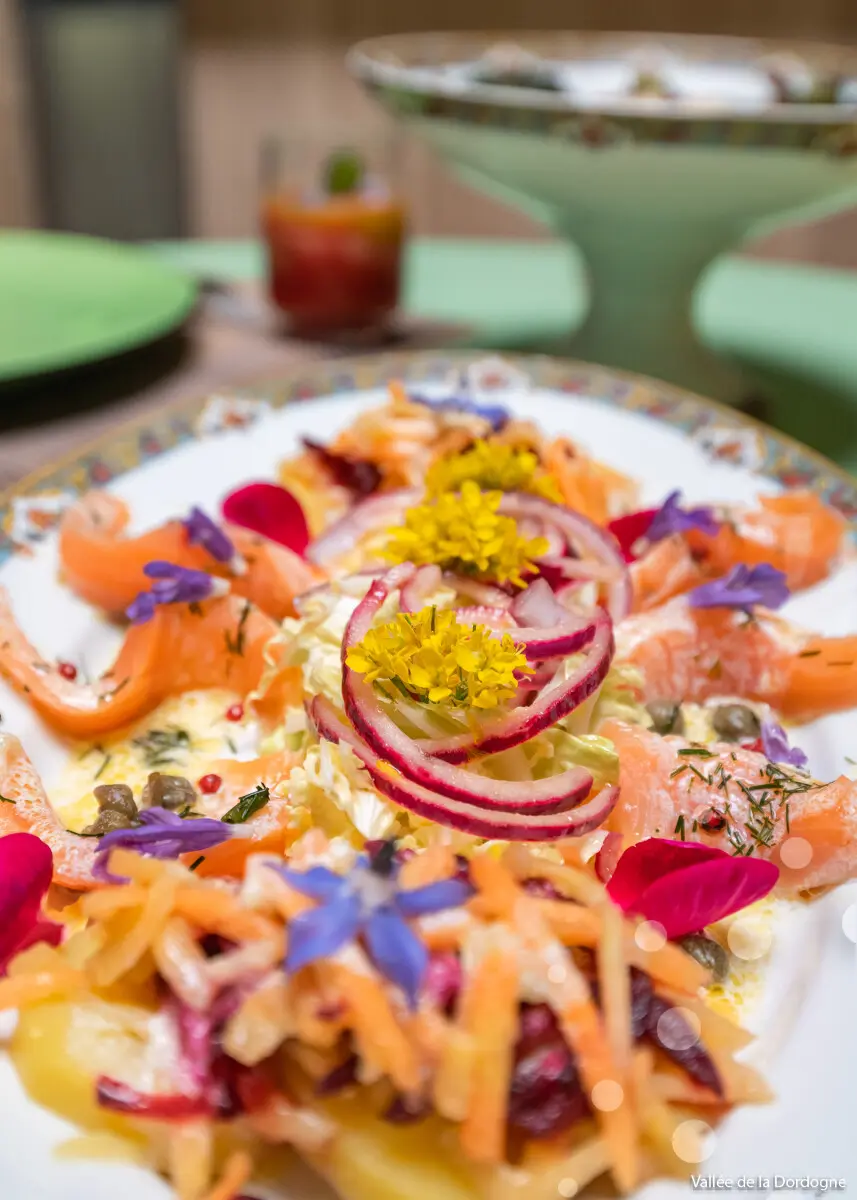 Repas-gourmand-aux-Jardins-d-Yzorche.jpg-1200px