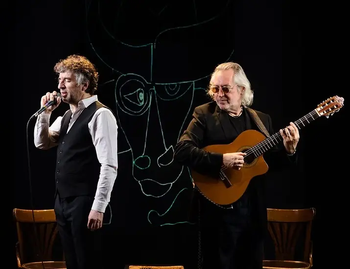 Une voix, six cordes