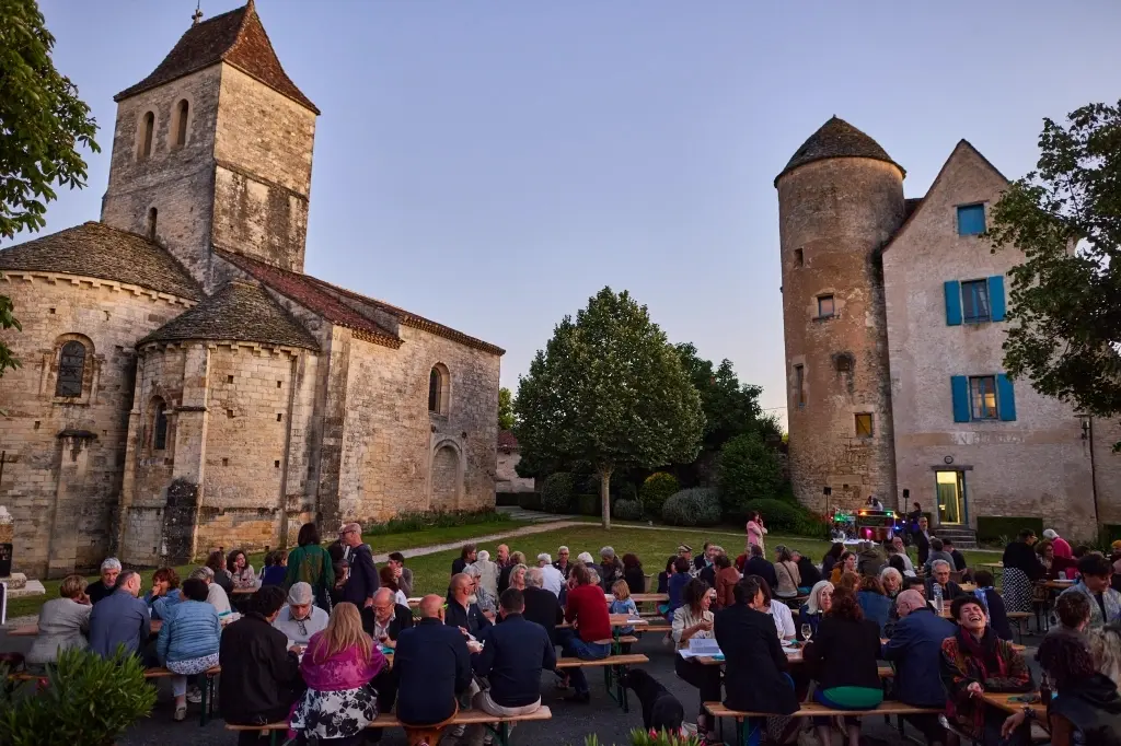 Vernissage 2022 expo résidence Ateliers des Arques
