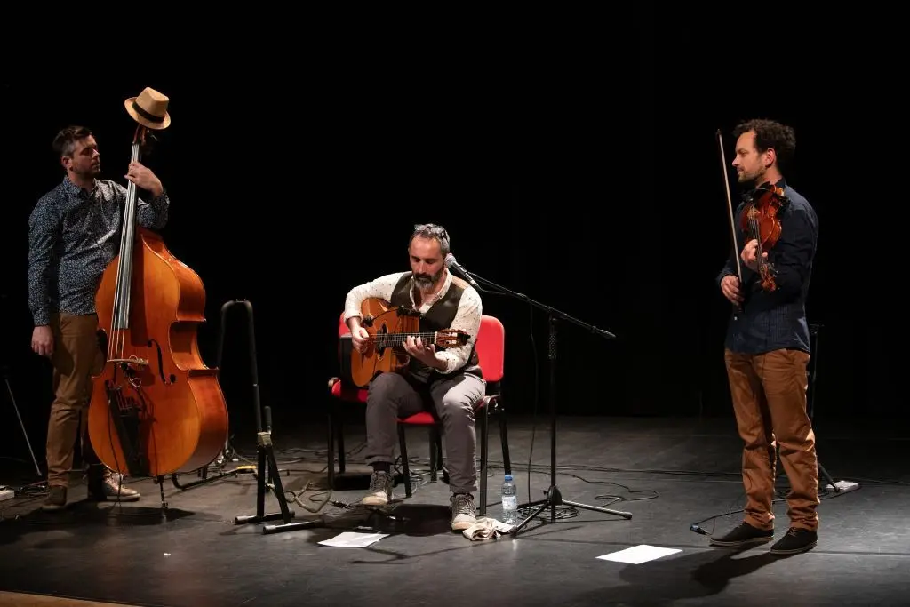 Visuel shamade swing trio
