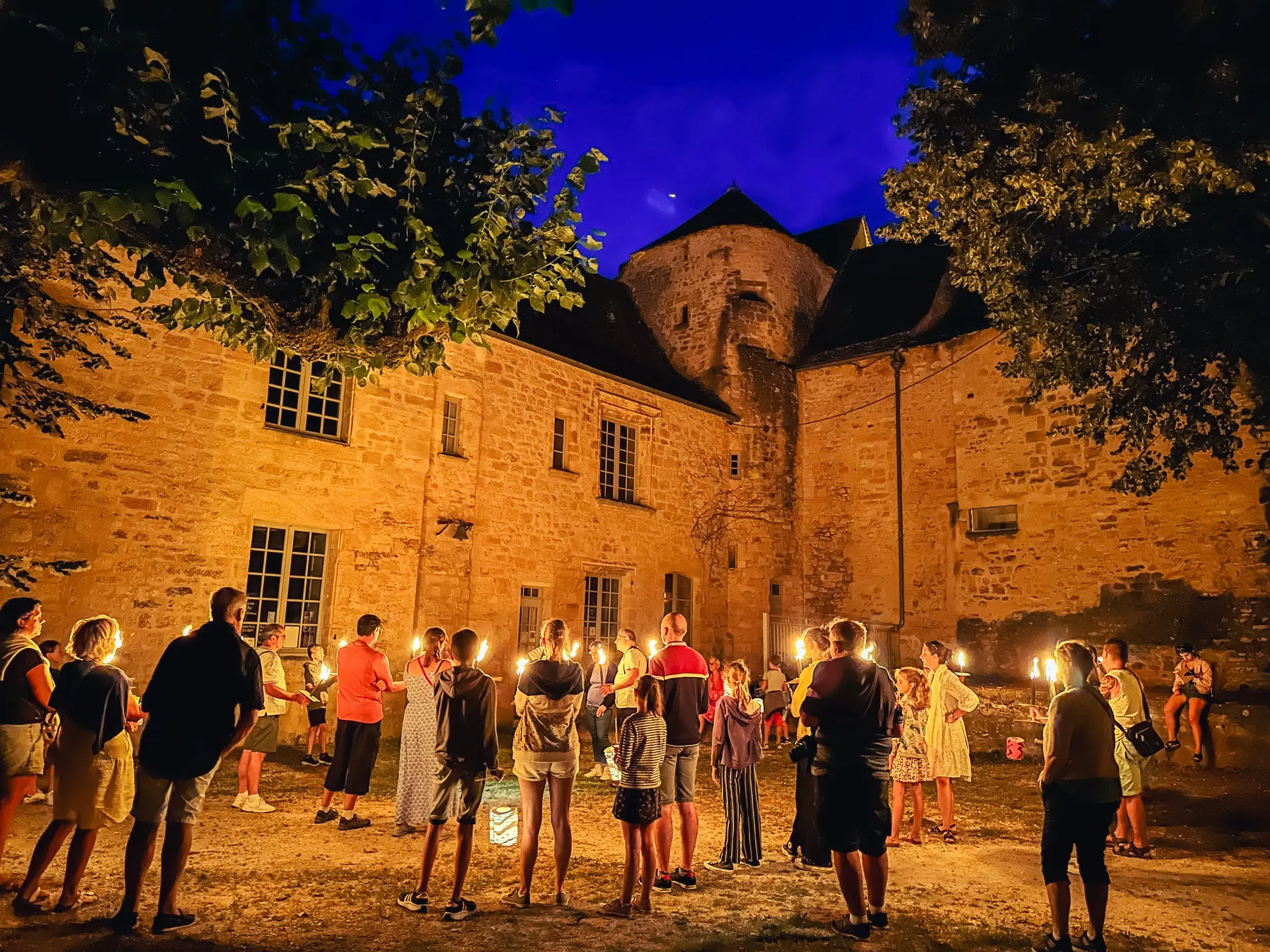 Visite aux flambeaux de Gourdon