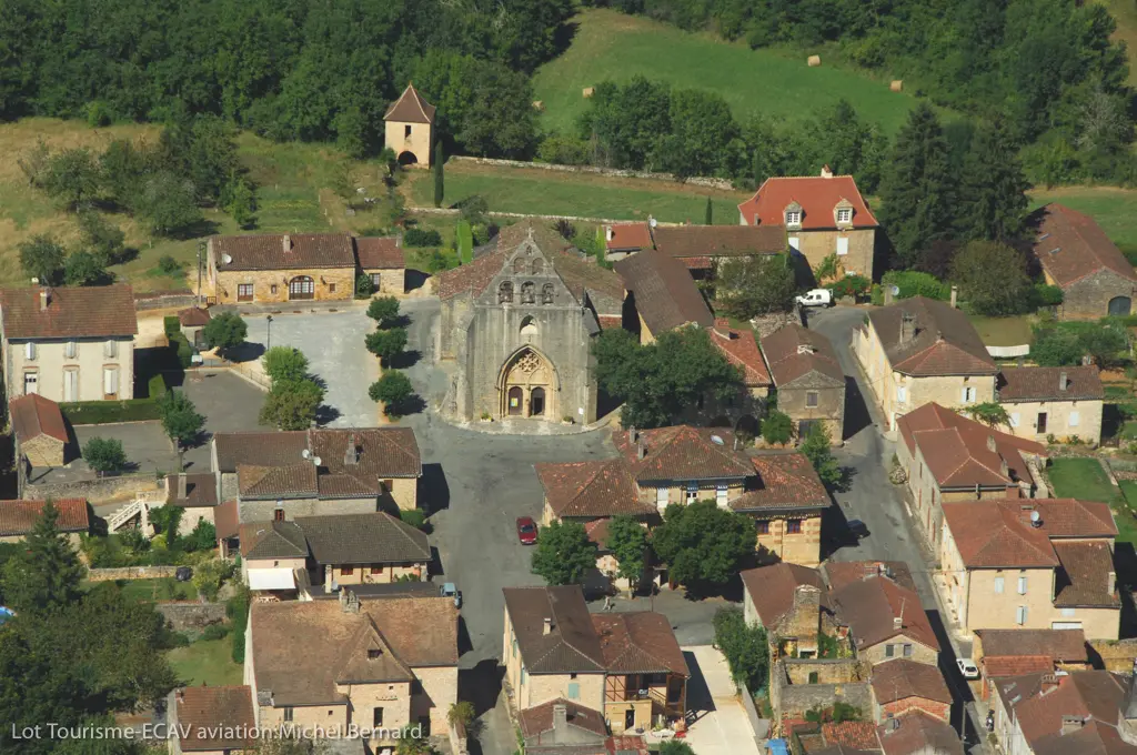 Vue aérienne de Montcabrier