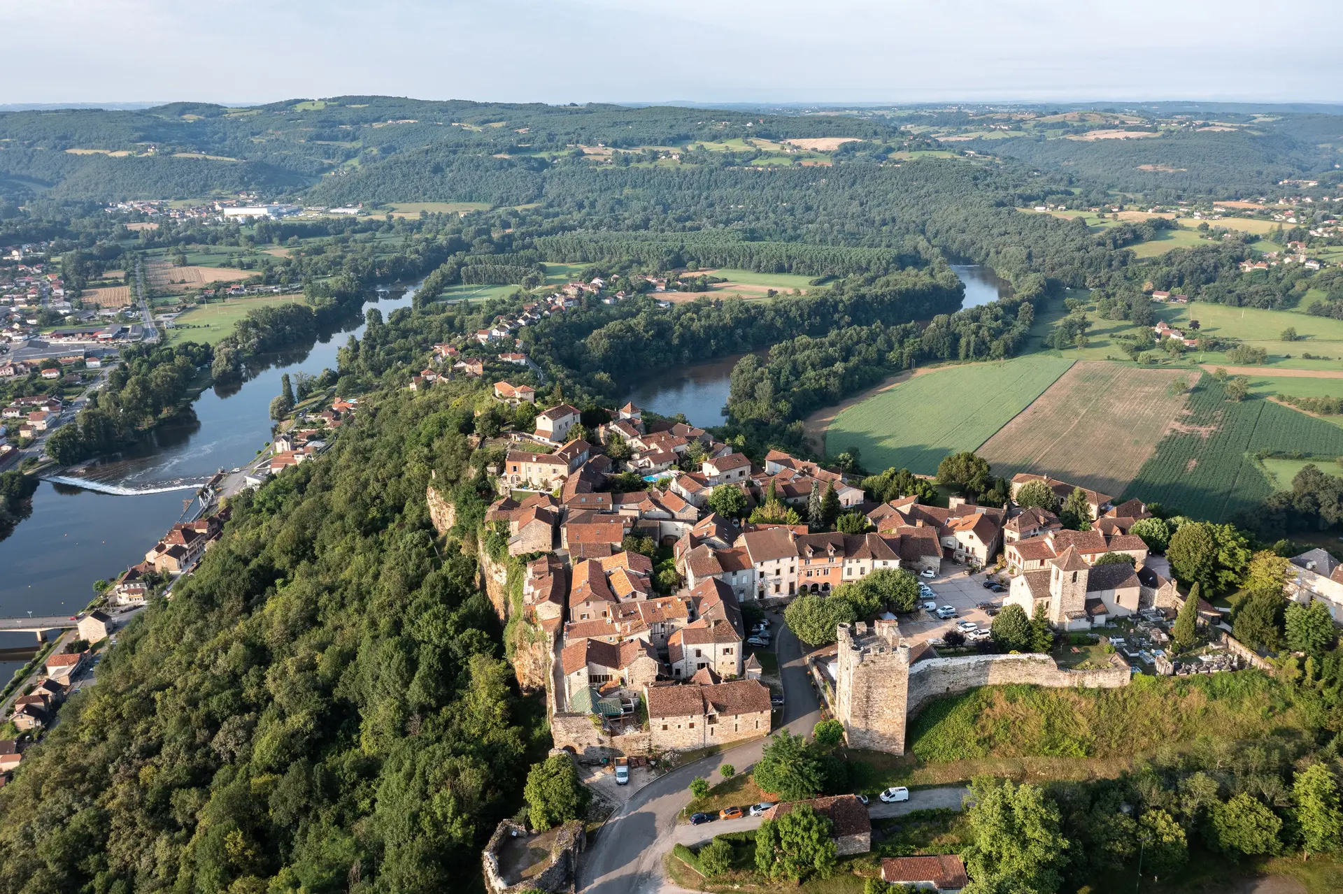 Vue drone de Capdenac-le-Haut © Cyril Novello - Lot Tourisme 210721-080955