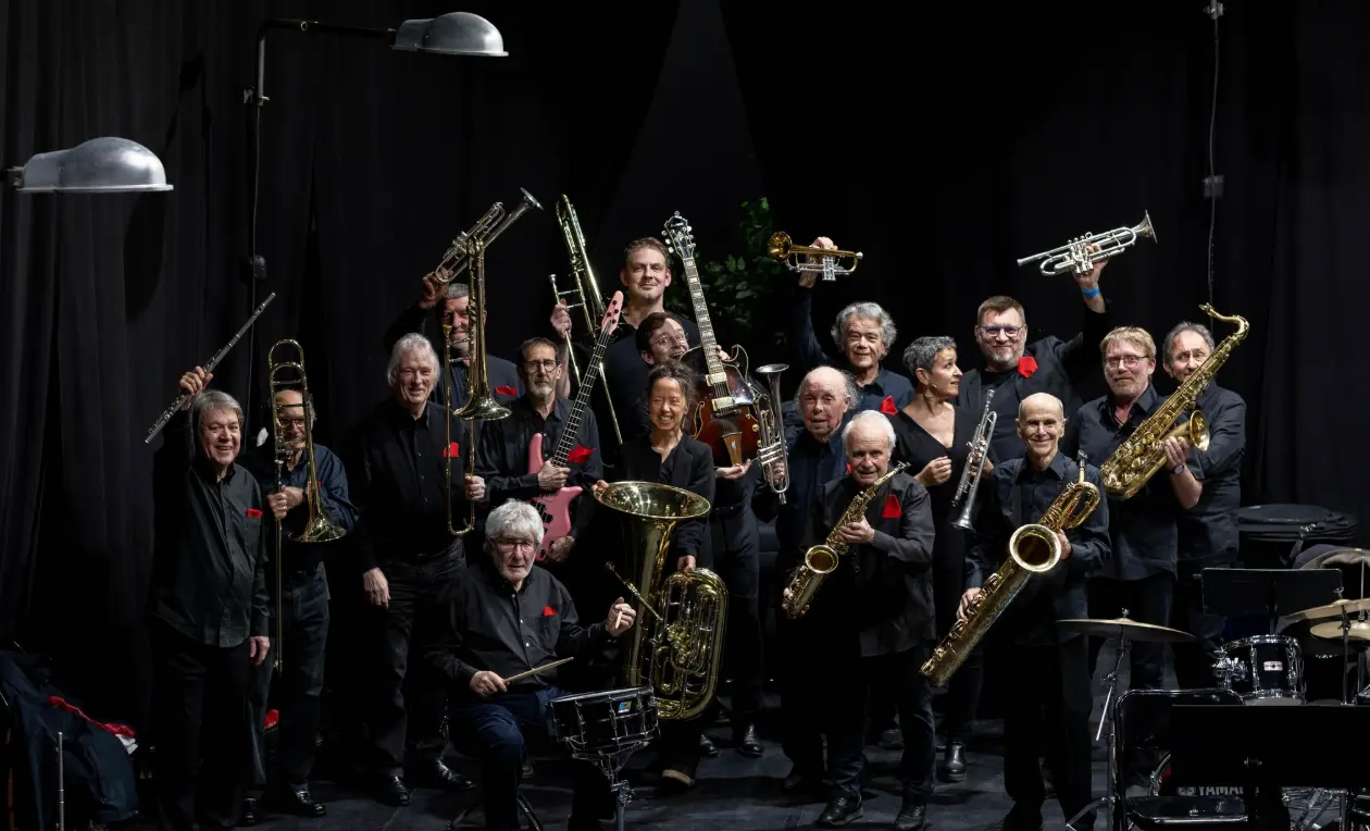 SWING MACHINE BIG BAND