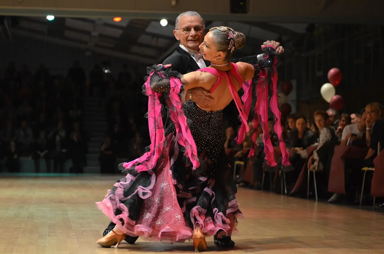 dance-641672_1280