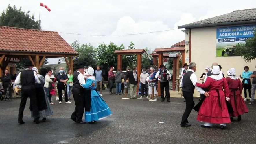 fête au musée agricole et auto