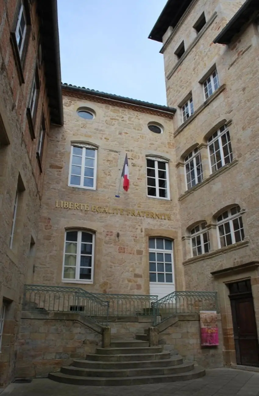 hotel de ville figeac