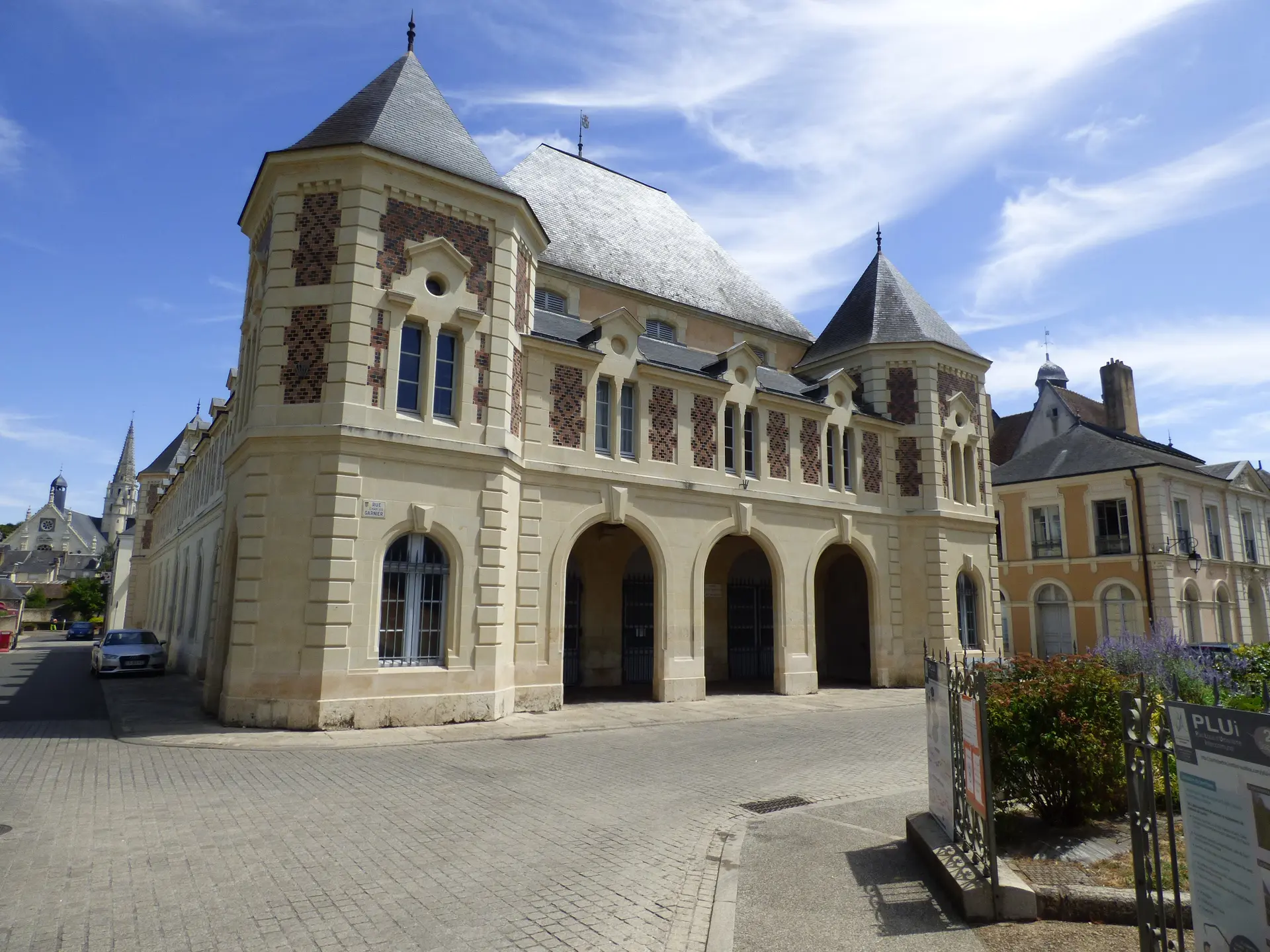 Les halles de Saint-Calais