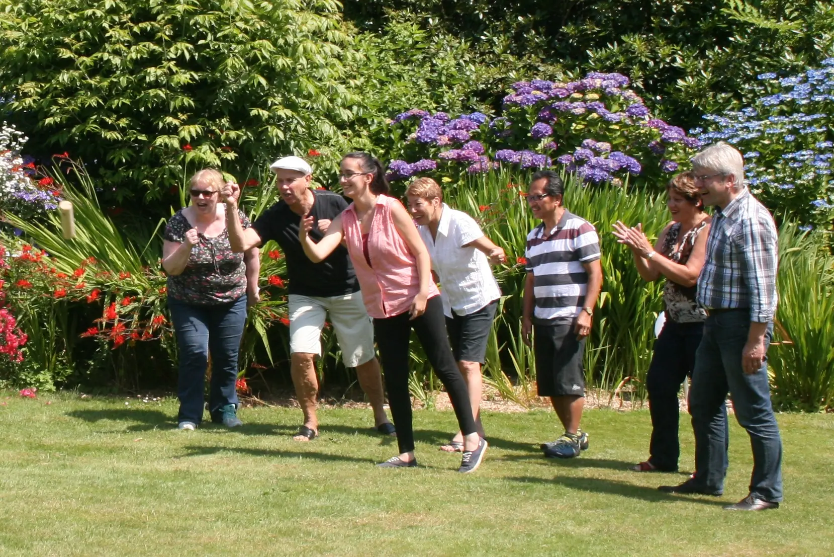 animation-garden-party-les-jardins-renaudies-colombiers-du-plessis-53-fma