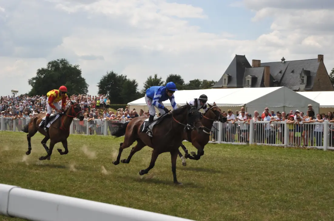 hippodrome de molieres