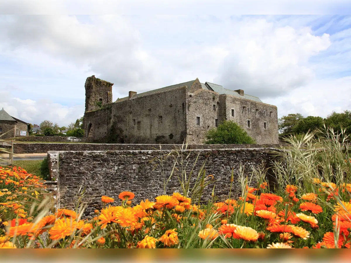 50590-Regnéville-sur-Mer-Château de Regnéville-sur-Mer-D Daguier - CD50