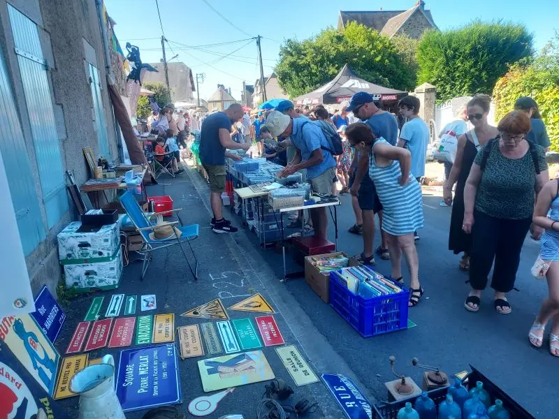 Vide greniers Carolles