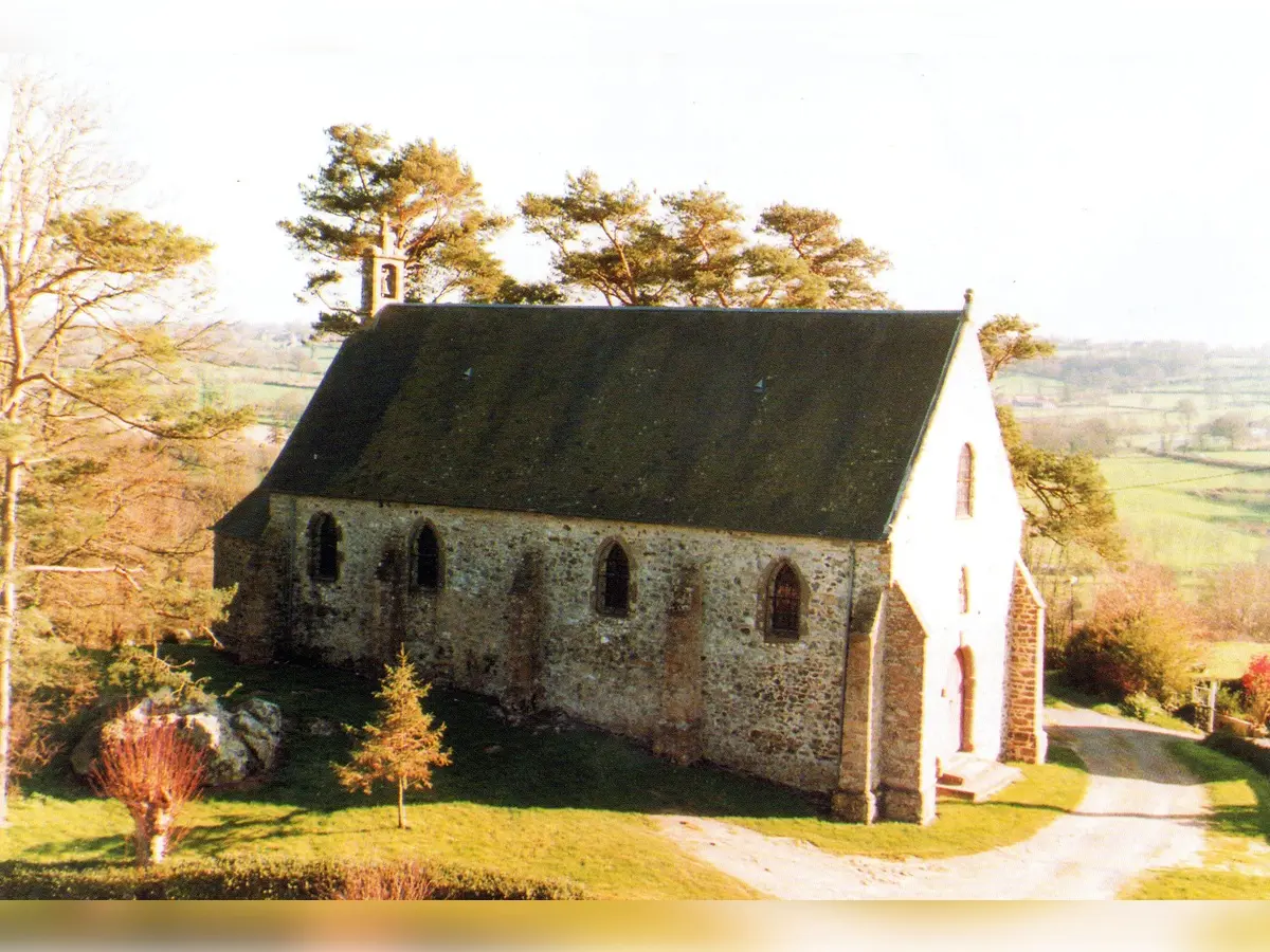 Chapelle par Marcel Queinnec 1997  001 (1)