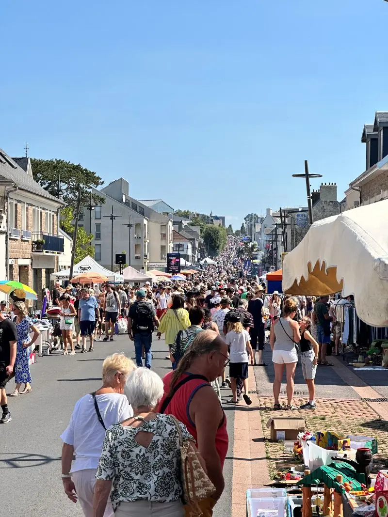 Vide-greniers Donville les Bains