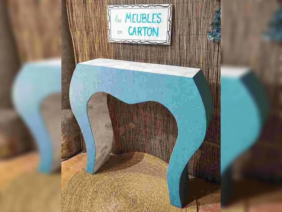 console d'entrée en carton recyclé