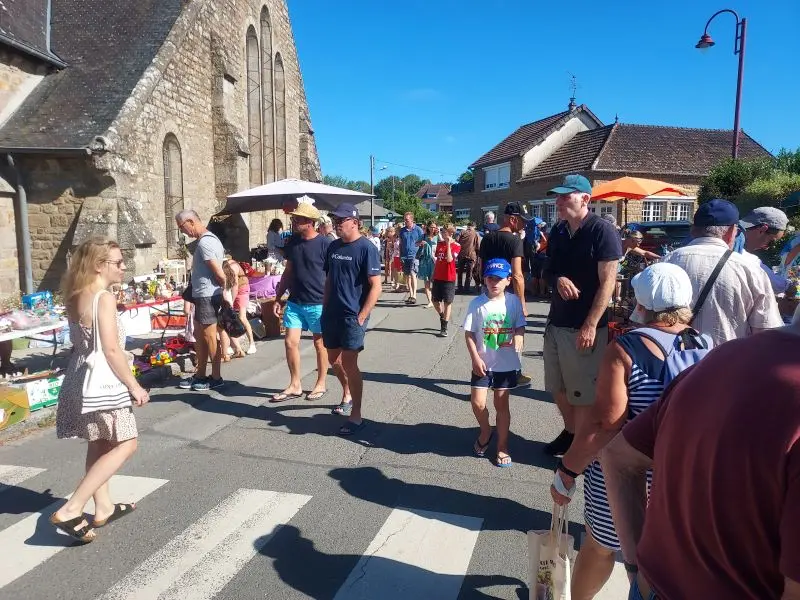 vide greniers Carolles (2)