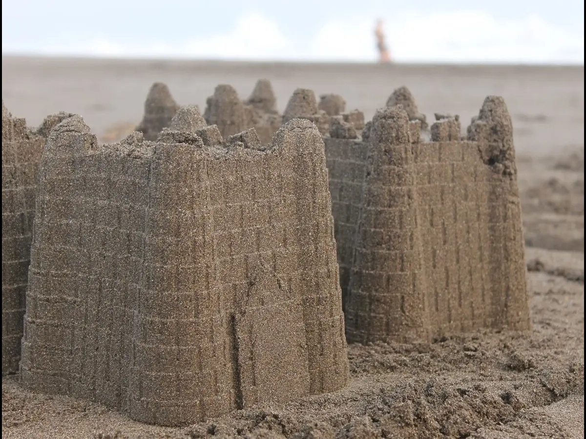 sandcastle-571044_1280 (1)