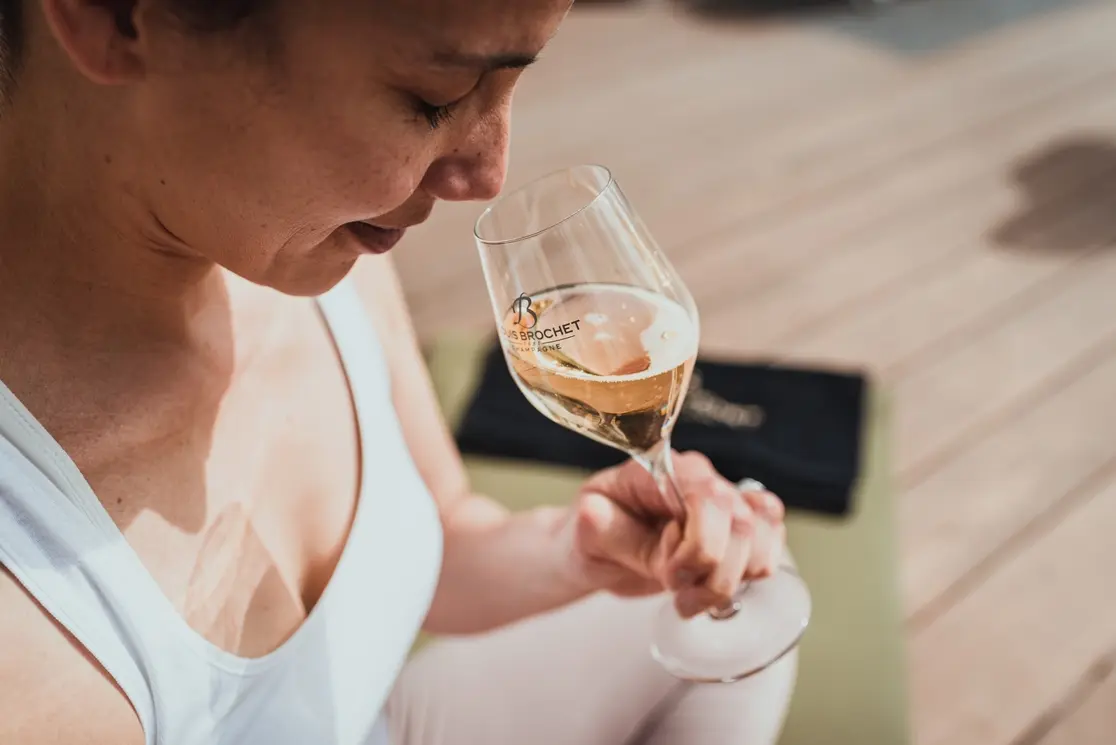 Yoga Champagne