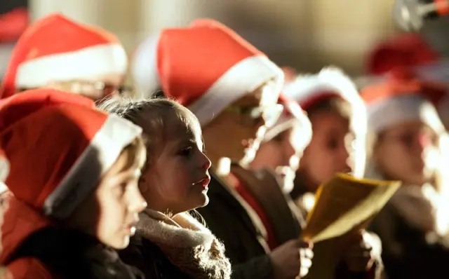 concert-cathedrale-saint-etienne-vents-et-voix