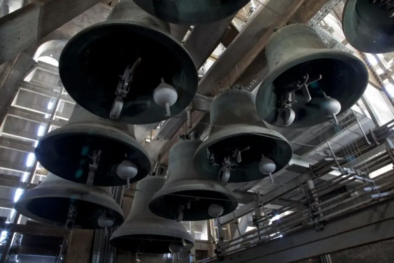 collegiale-notre-dame-en-vaux-chalons-carillon-2