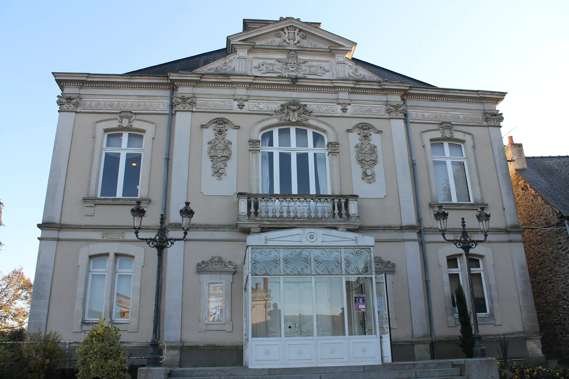 Extérieur Théâtre de Mayenne