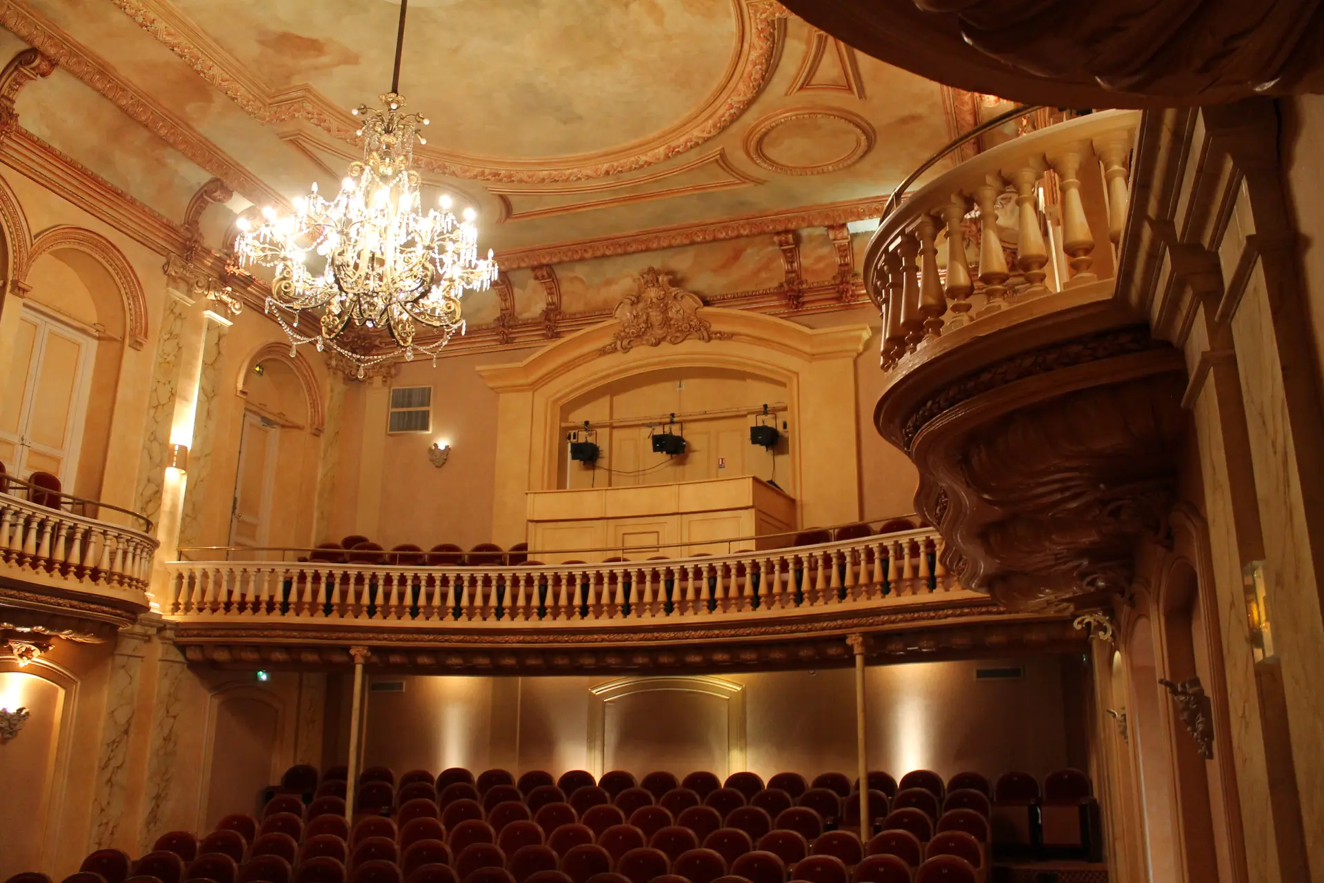 Salle de spectacle theatre de Mayenne
