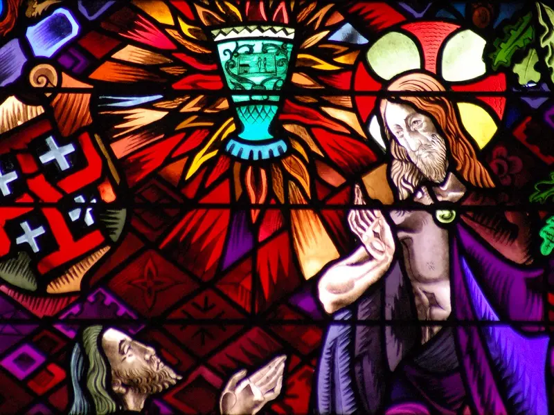eglise_graal_visite_trehorenteuc_destination_Brocéliande